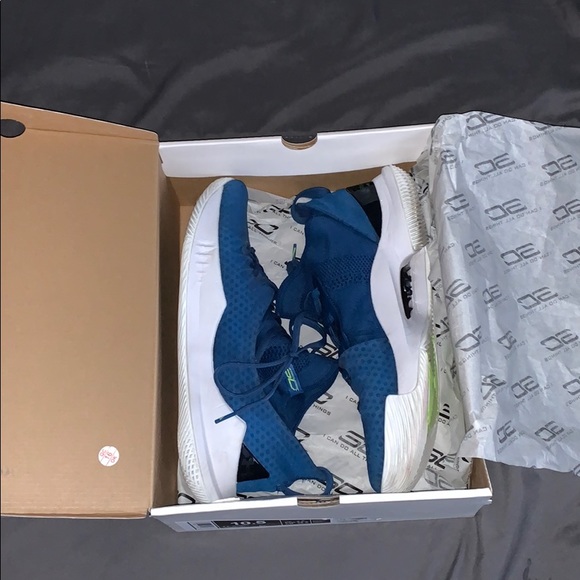 UNDER-ARMOUR STEPHEN CURRY CURRY 5 BASKETBALL SHOE - Picture 5 of 6